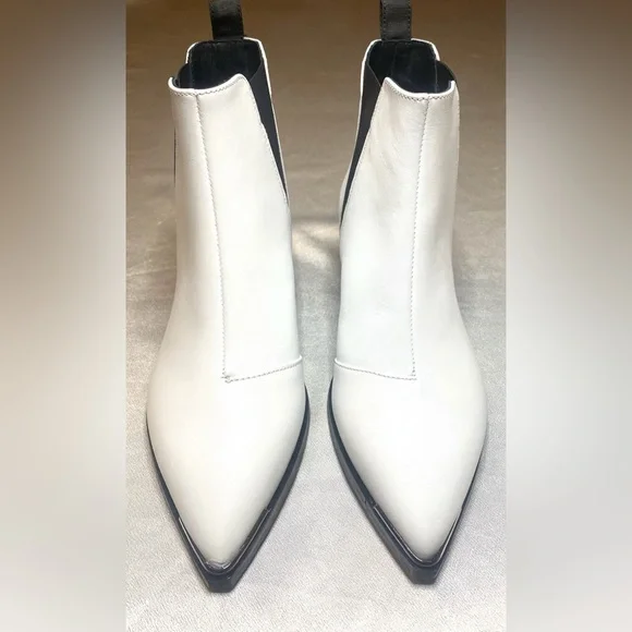 SOLD Acne Studios “Jensen” Chelsea Boots - Picture 4 of 10